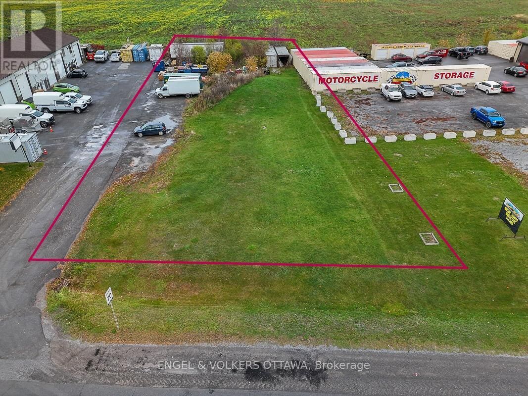 Property Photo:  3827 McBean Street  ON K0A 2Z0 