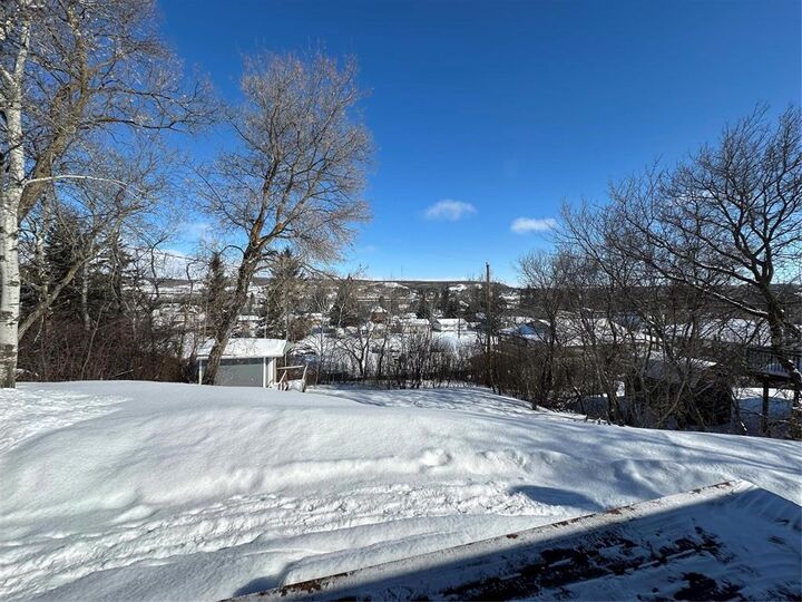 Photo de la propriété: 203 4th Avenue MB R0J 1E0