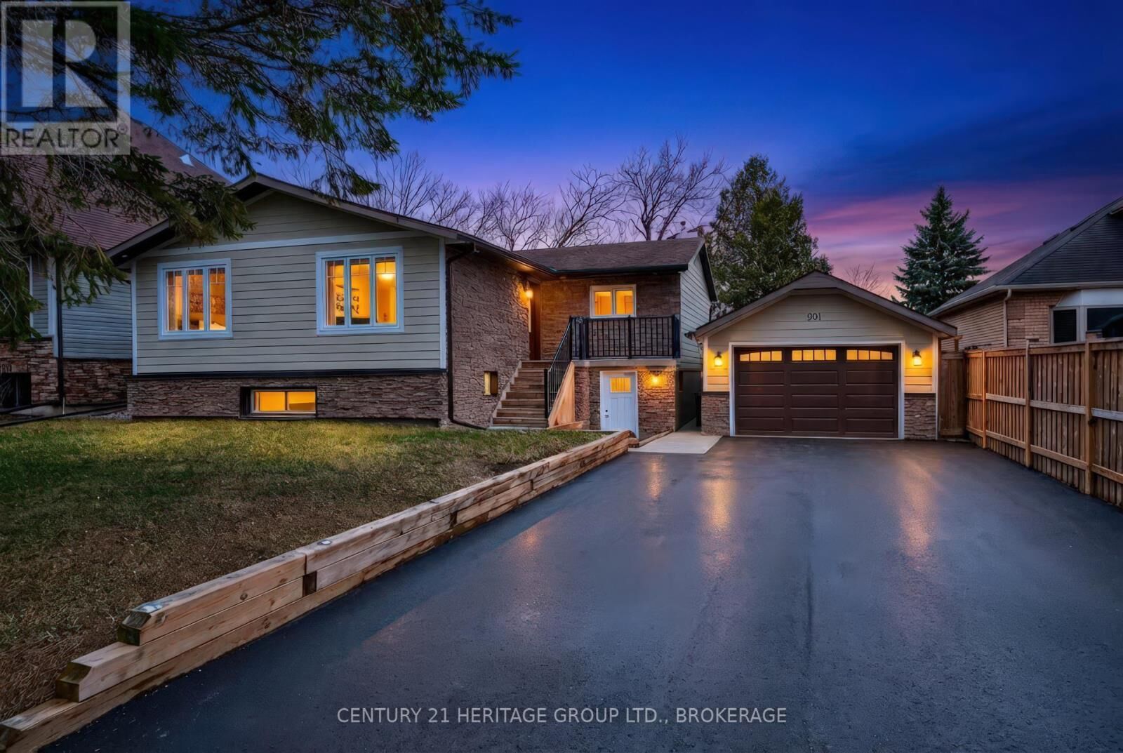 Property Photo:  981 Woodbine Road  ON K7P 2X5 