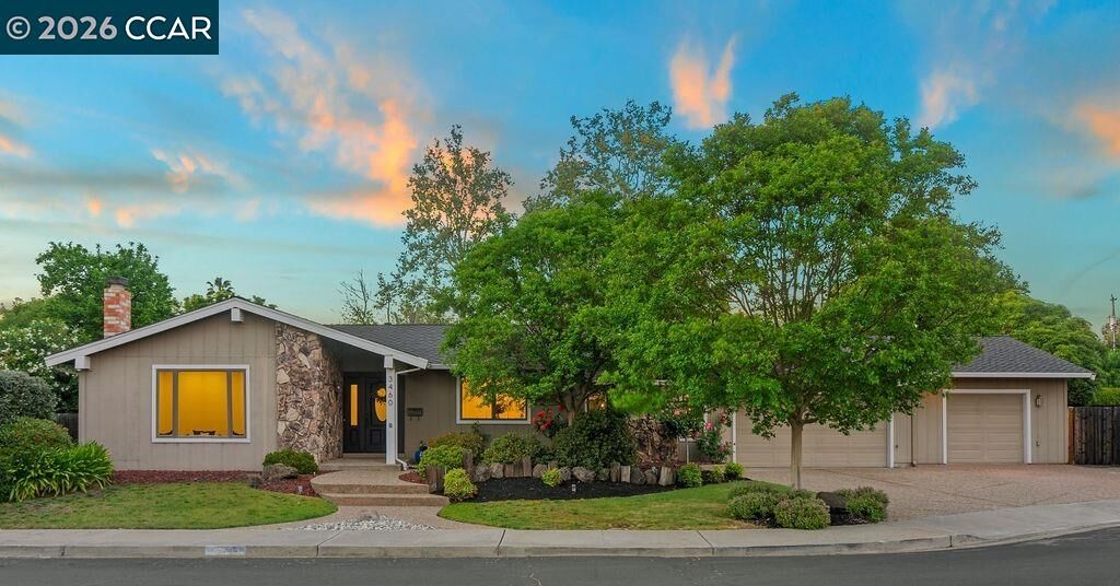 Property Photo:  3460 Sutcliffe Ct  CA 94598 