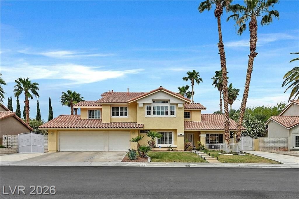 Property Photo:  1016 Grey Hollow Avenue  NV 89031 