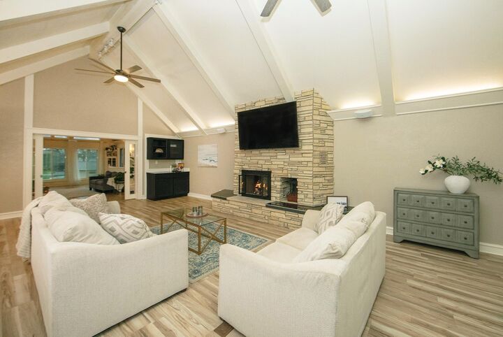 Property Photo: 1306 Grandview Avenue IA 50677