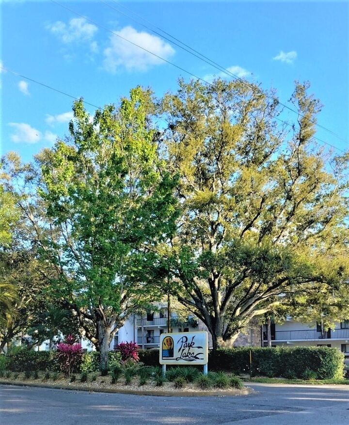 Property Photo:  2085 Isle Royale Court SE 189  FL 33880 