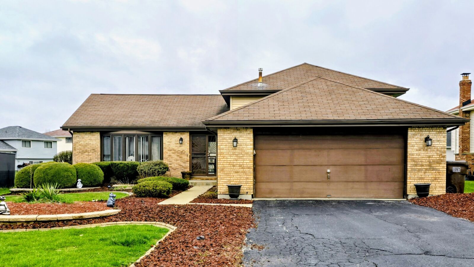 Property Photo: 22709 Jamie Court IL 60471