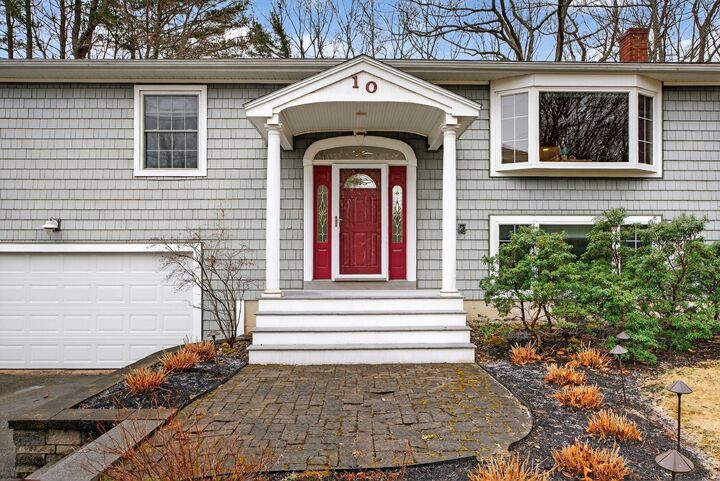 Property Photo:  10 Twin Island Drive  ME 04005 