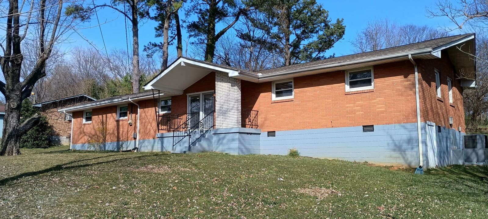 Property Photo:  204 Hazelwood Drive  TN 37075 