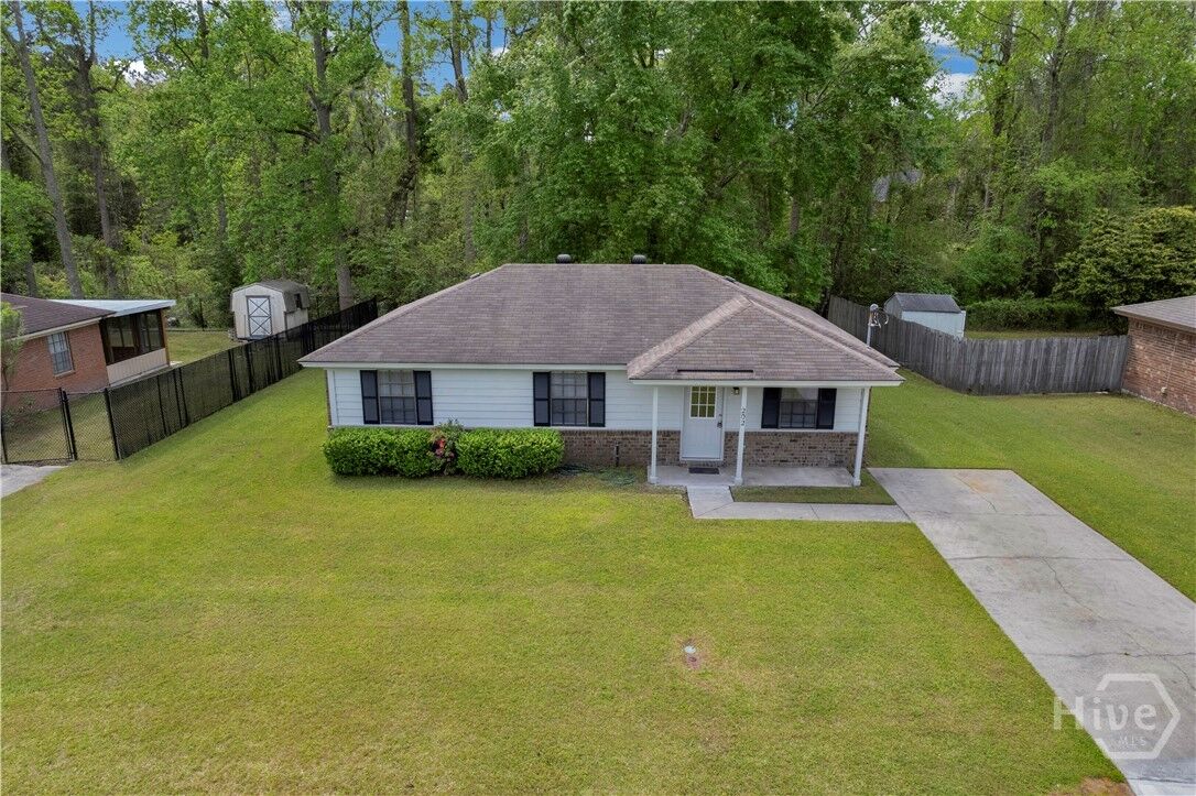 Property Photo:  202 Sequoia Circle  GA 31313 