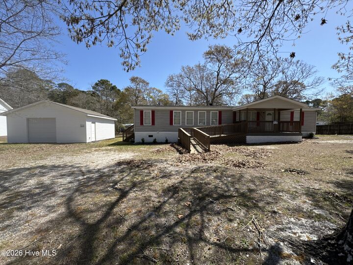 Property Photo:  2070 Helmsman Drive SW  NC 28462 