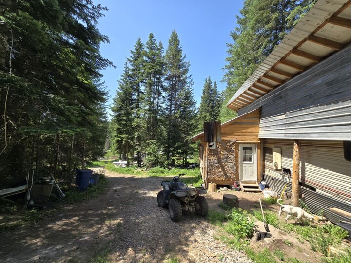 Property Photo:  4886 Getna Way  WA 99173 