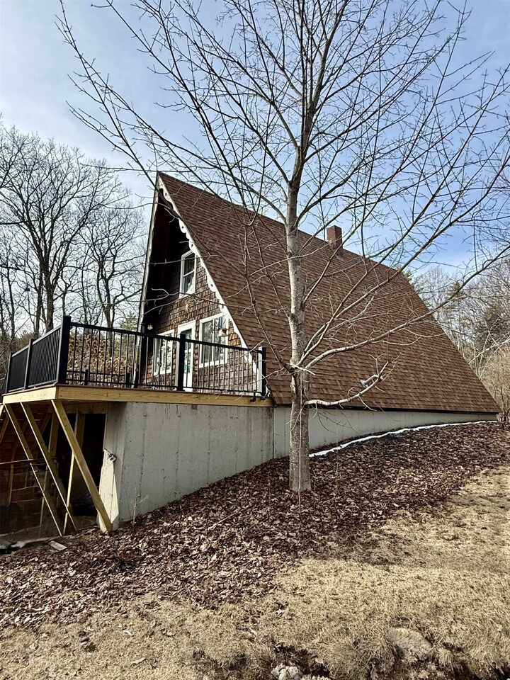 Property Photo: 21 Hoadley Road NH 03220