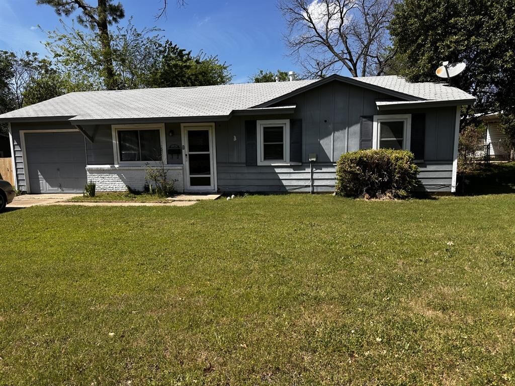 Property Photo:  1804 England Road  TX 76013 