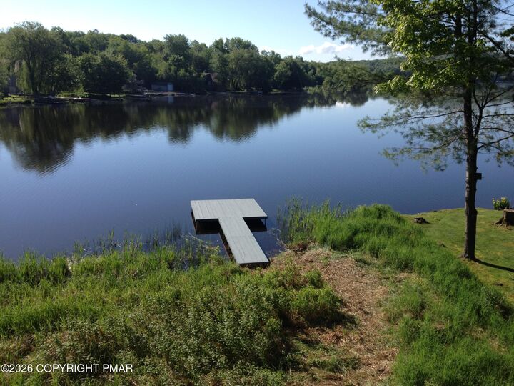 Property Photo:  7648 Lake Shore Drive  PA 18347 