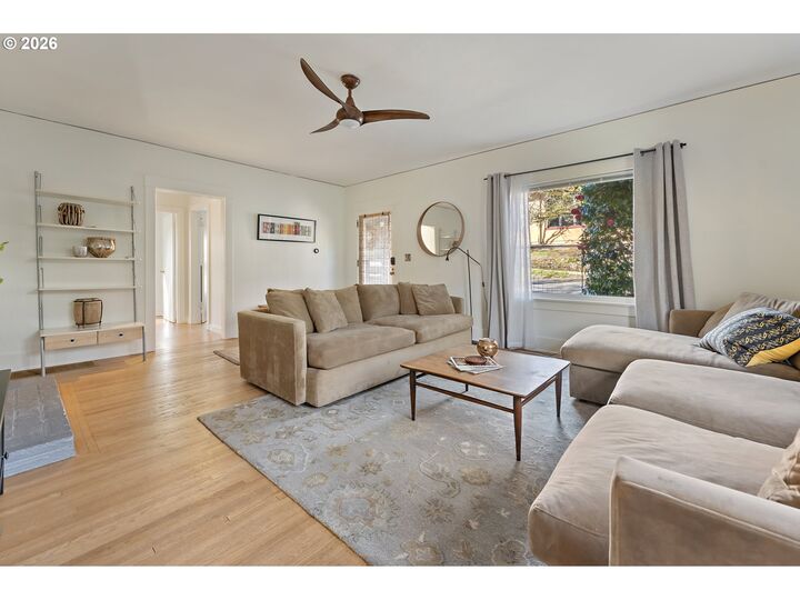 Property Photo:  7738 SW 31st Ave  OR 97219 