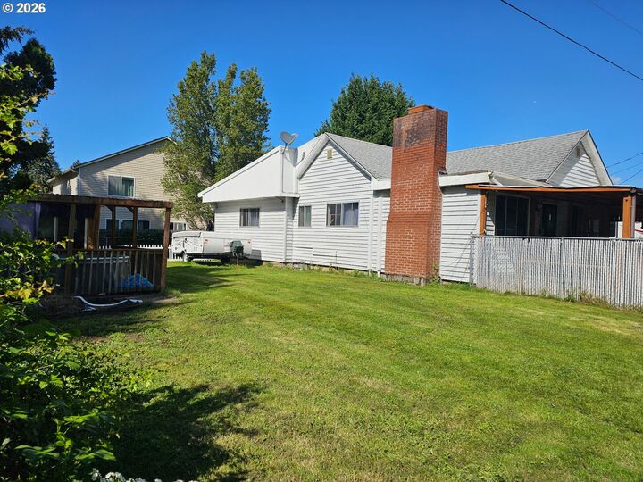 Property Photo:  2803 NE 93rd Ave  WA 98662 