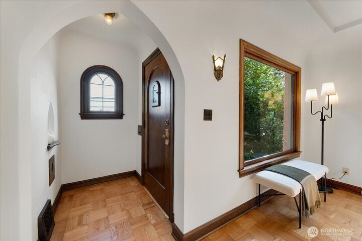 Property Photo:  6517  Fremont Avenue N  WA 98103 