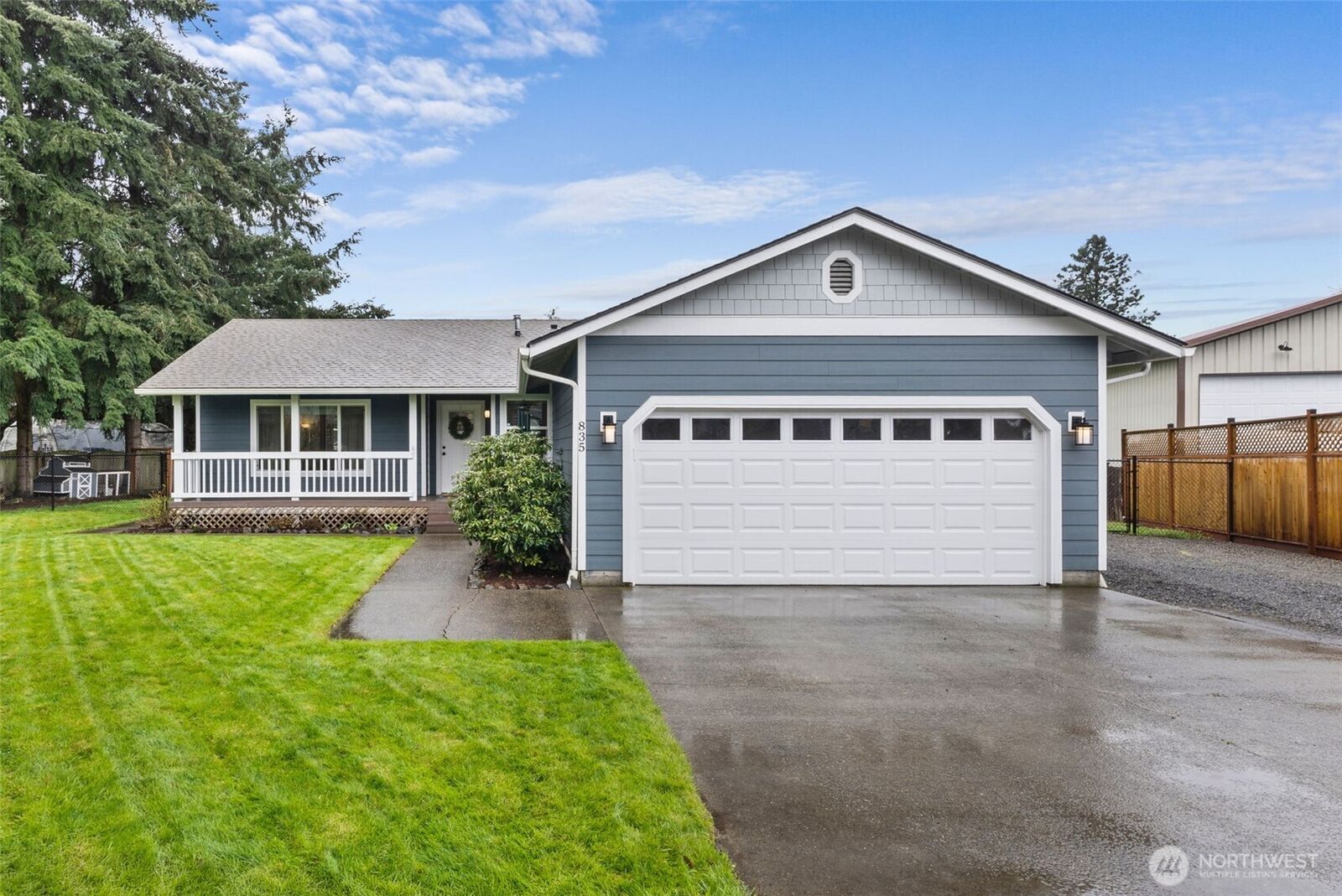 Property Photo:  835 SW 21st Street  WA 98532 