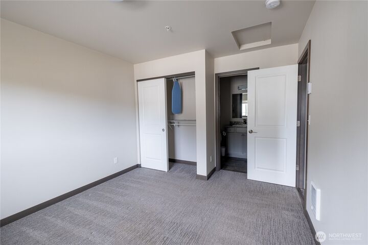 Property Photo:  1651 SW Mulberry E303  WA 98277 