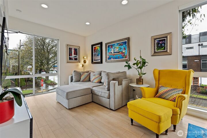 Property Photo:  6500  34th Avenue SW  WA 98126 