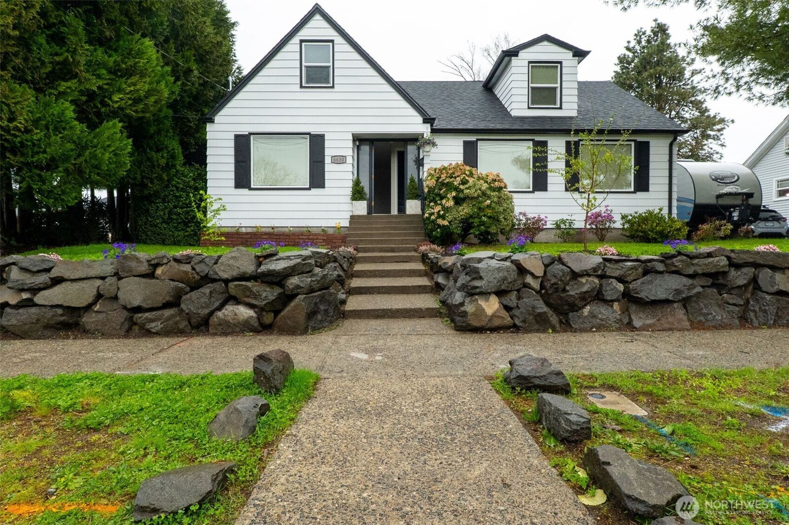 Property Photo:  6630 S Warner Street  WA 98409 