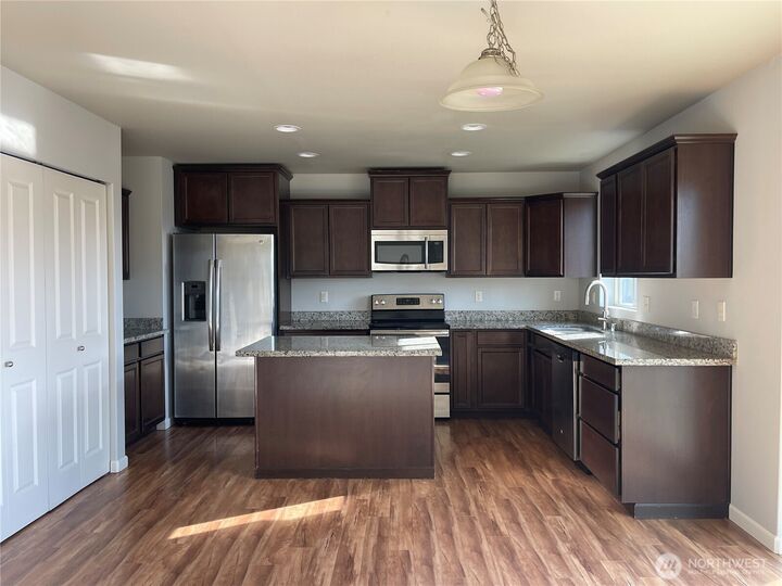 Property Photo:  2314 SE Kelby Circle  WA 98366 
