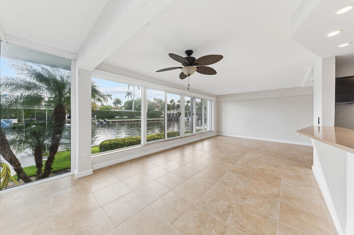 Property Photo: 180 Isle Of Venice Drive 119 FL 33301
