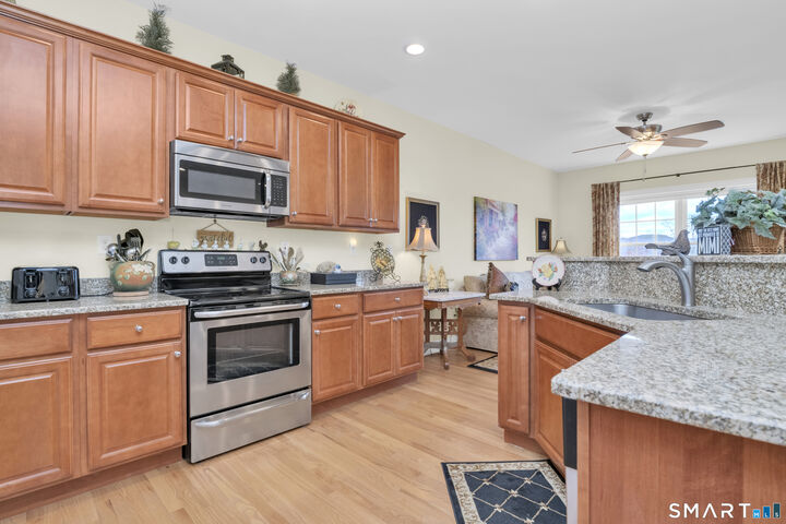 Property Photo: 17 Pondview Circle 17 CT 06403