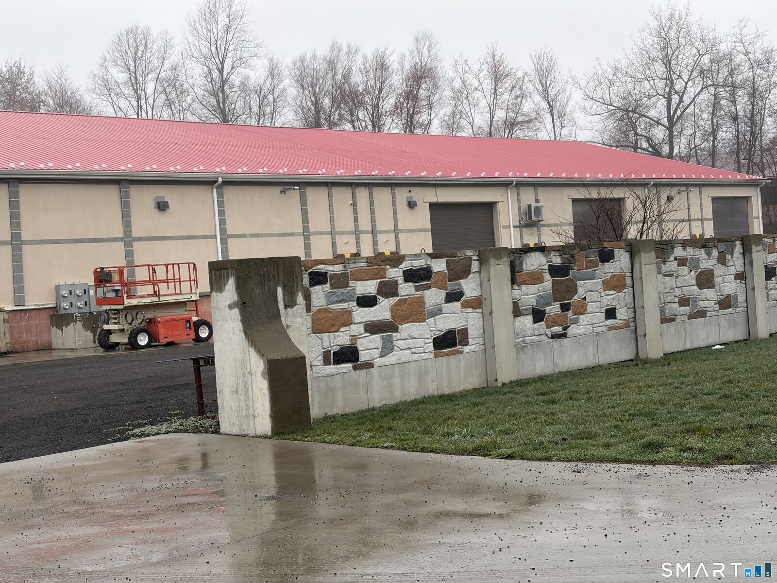 Property Photo: 33 Old Amity Road C CT 06524