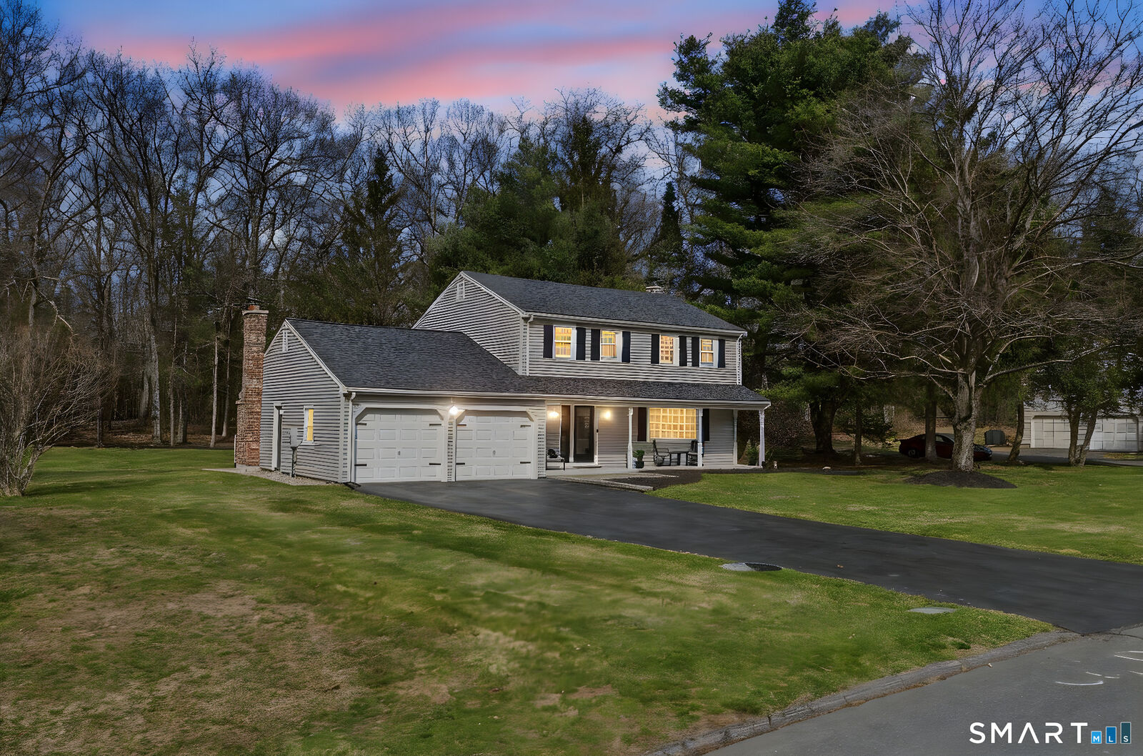 Property Photo:  10 Litchfield Drive  CT 06070 