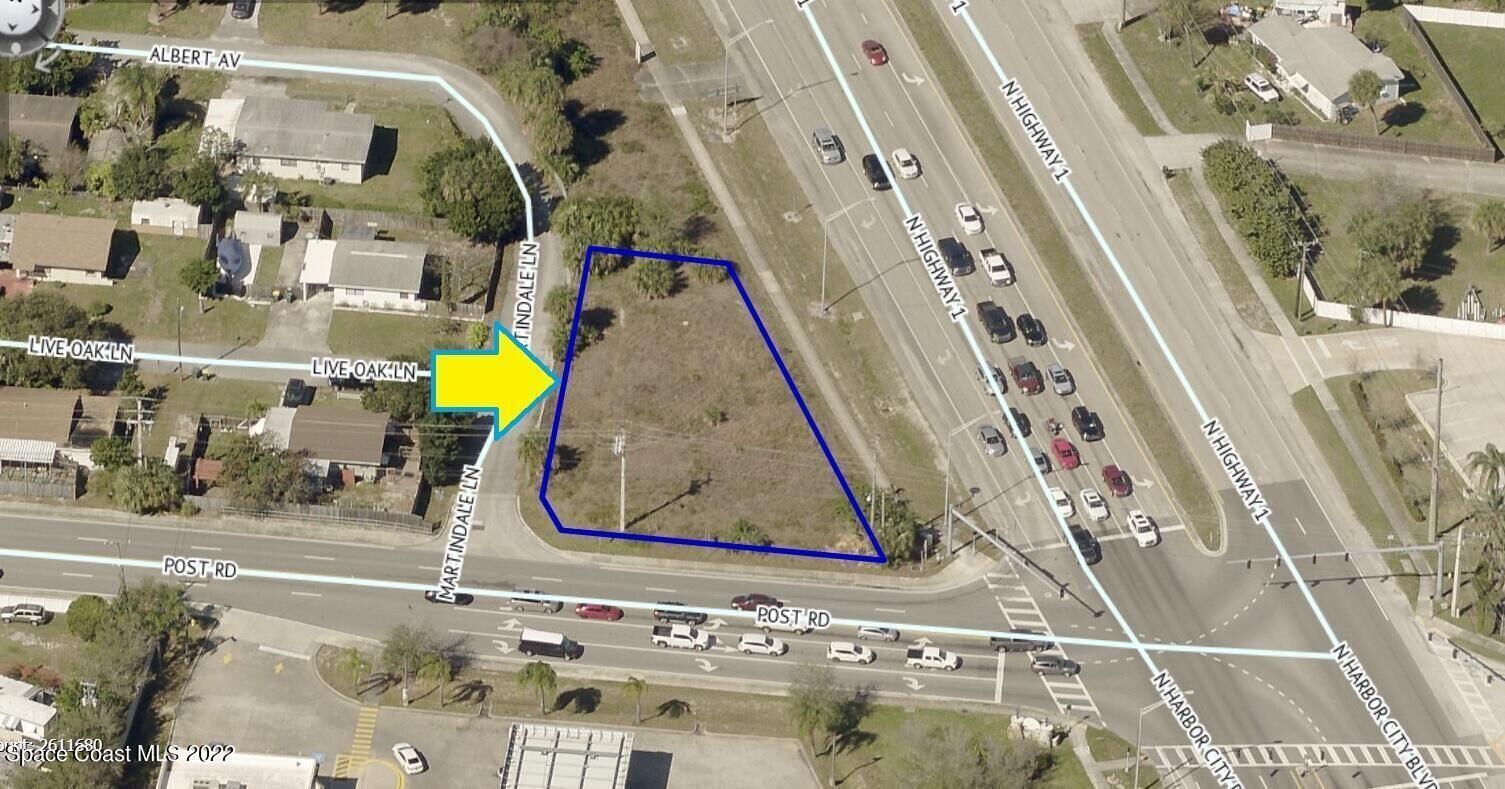 Property Photo: 4018 N Highway 1 FL 32935