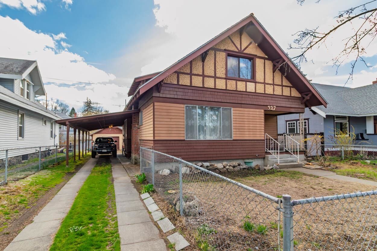 Property Photo: 327 W Euclid Ave WA 99205