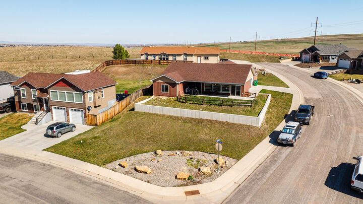 Property Photo:  1233 E Woodland Park Road  WY 82801 