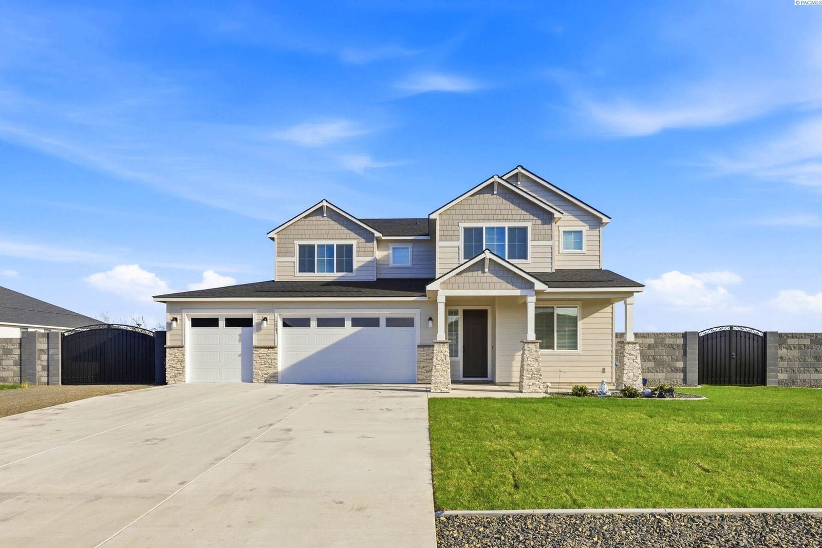 Property Photo:  12803 Clark Fork Rd  WA 99301 