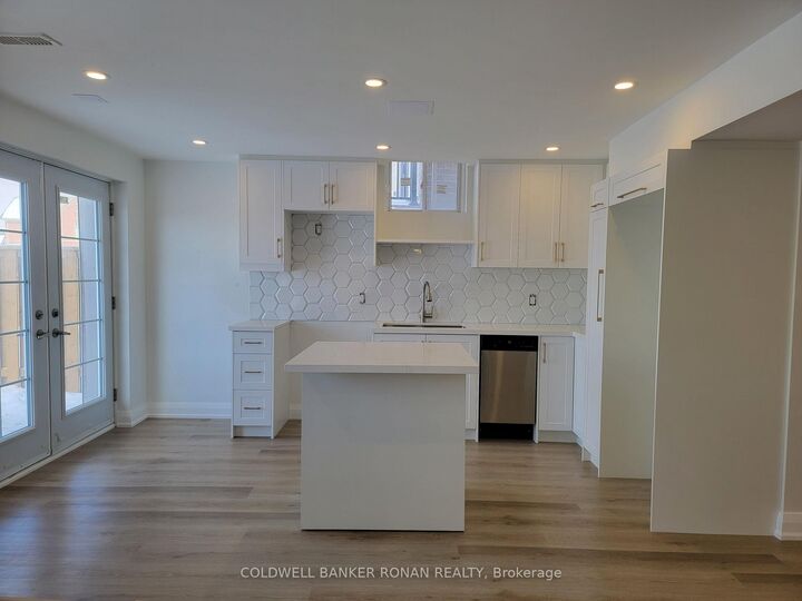 Property Photo:  6 Frank Kelly Drive  ON L9N 0R2 