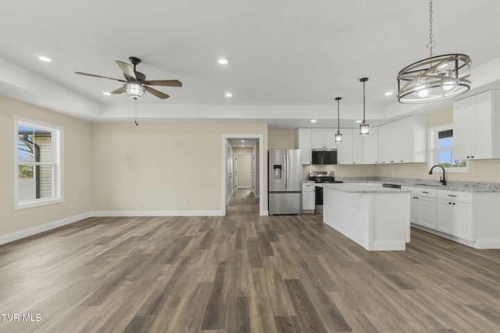 Property Photo: 410 Gibson Loop TN 37616