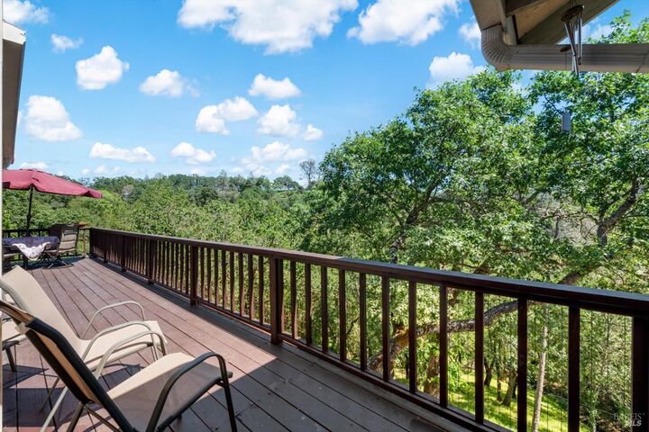 Property Photo:  258 Circle Oaks Drive  CA 94558 