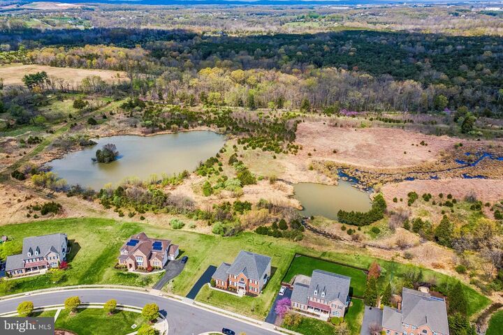 Property Photo:  42010 Mill Quarter Place  VA 20148 