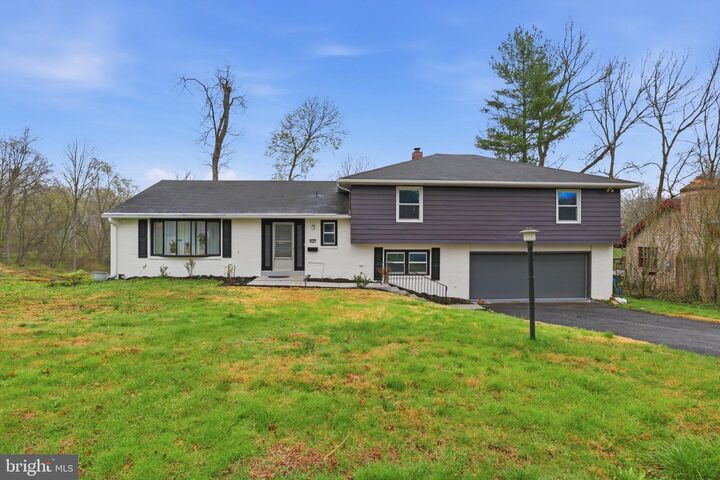 Property Photo:  315 Conestoga Boulevard  PA 17602 