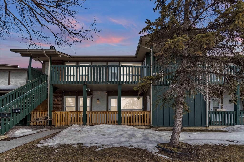 Property Photo:  231 Kinver Avenue  MB R2R 1G6 