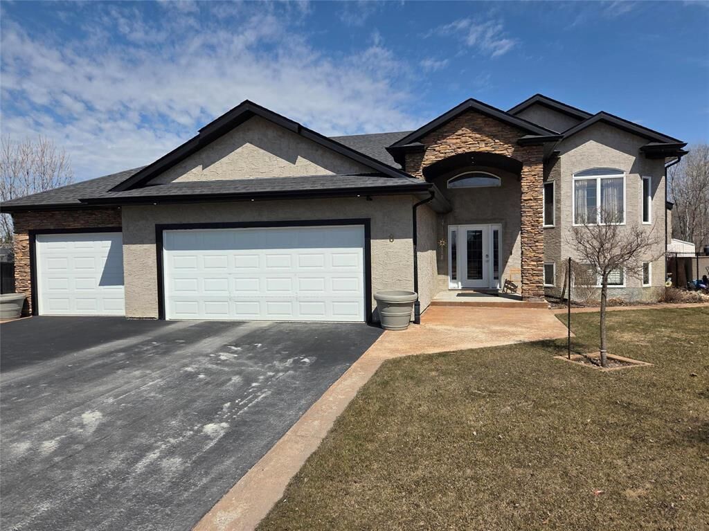 Photo de la propriété:  8 Creekside Place  MB R5G 0A4 