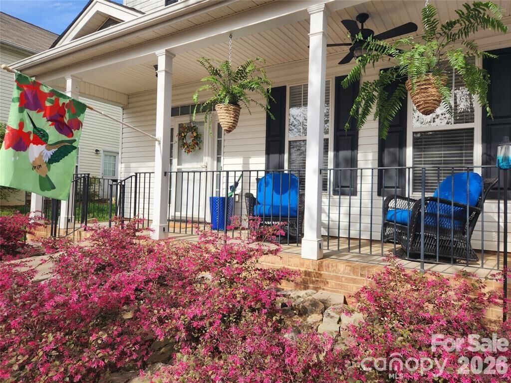 Property Photo:  15404 Crossing Gate Drive  NC 28031 