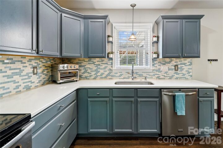 Property Photo:  124 E Iowa Avenue  NC 28016 