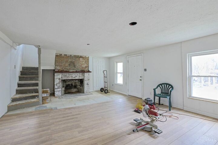 Property Photo:  410 N Mechanic Street  OH 45036 