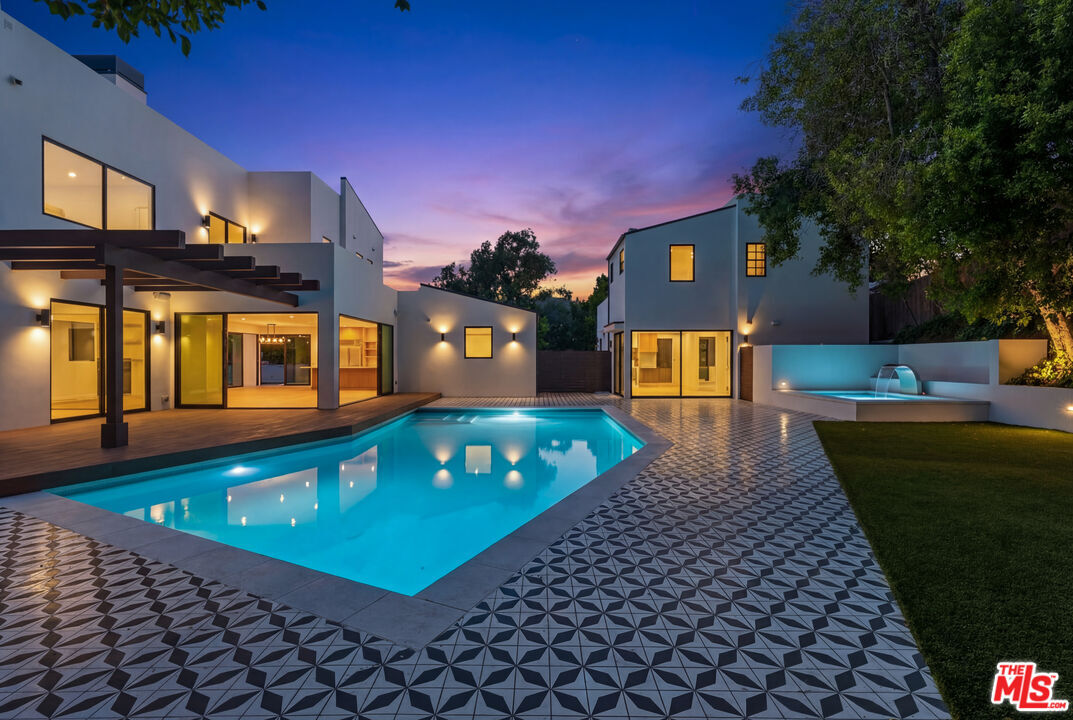 Property Photo:  382 Aderno Way  CA 90272 