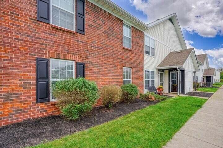 Property Photo:  5484 Cedar Springs Drive  OH 43228 