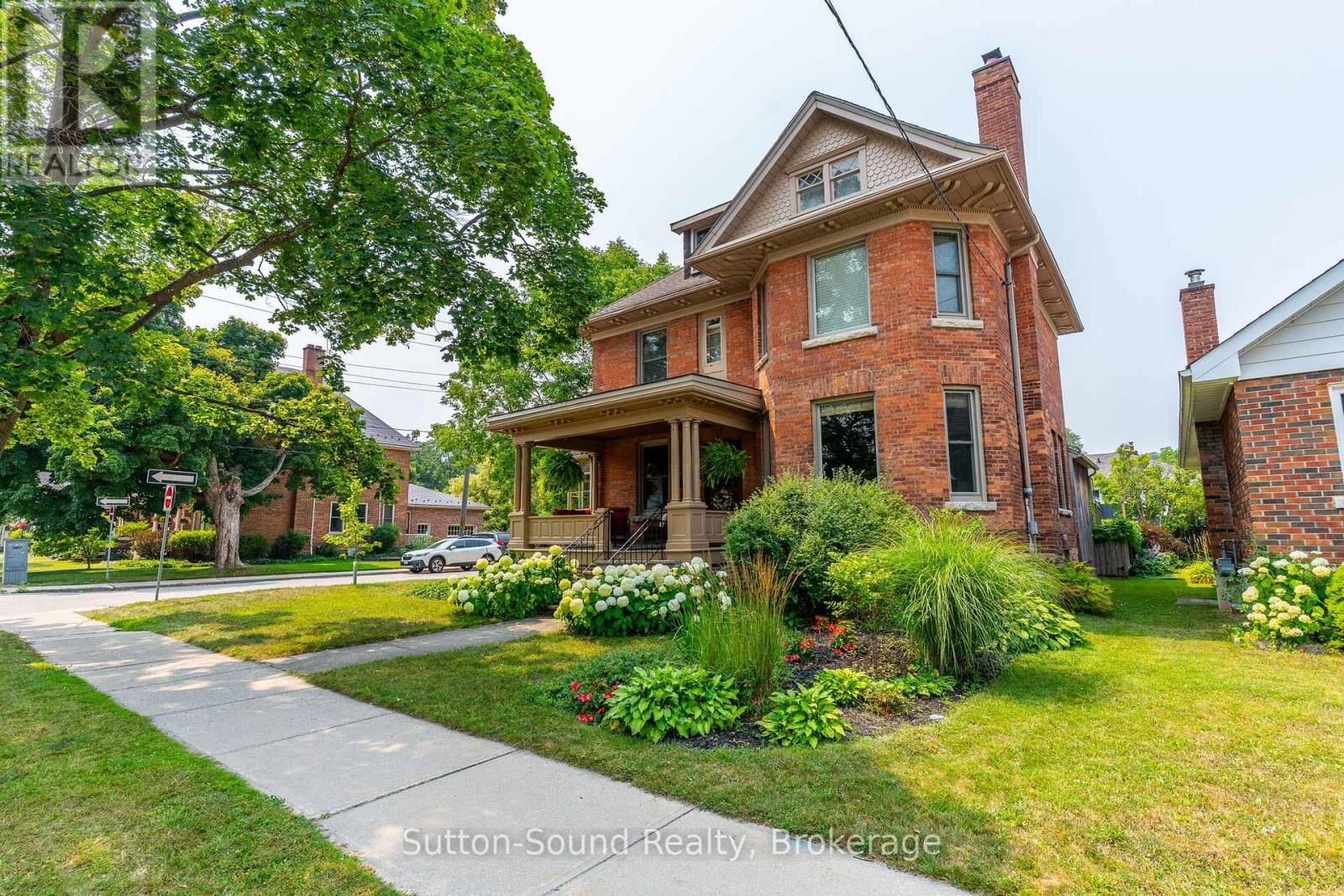 Property Photo: 1304 4th Avenue West ON N4K 4W8