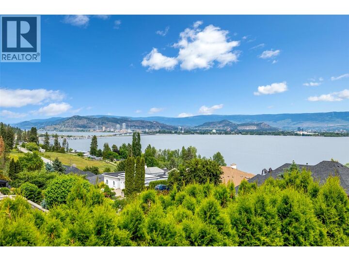 Property Photo: 570 Casa Grande Drive BC V1Z 3M4