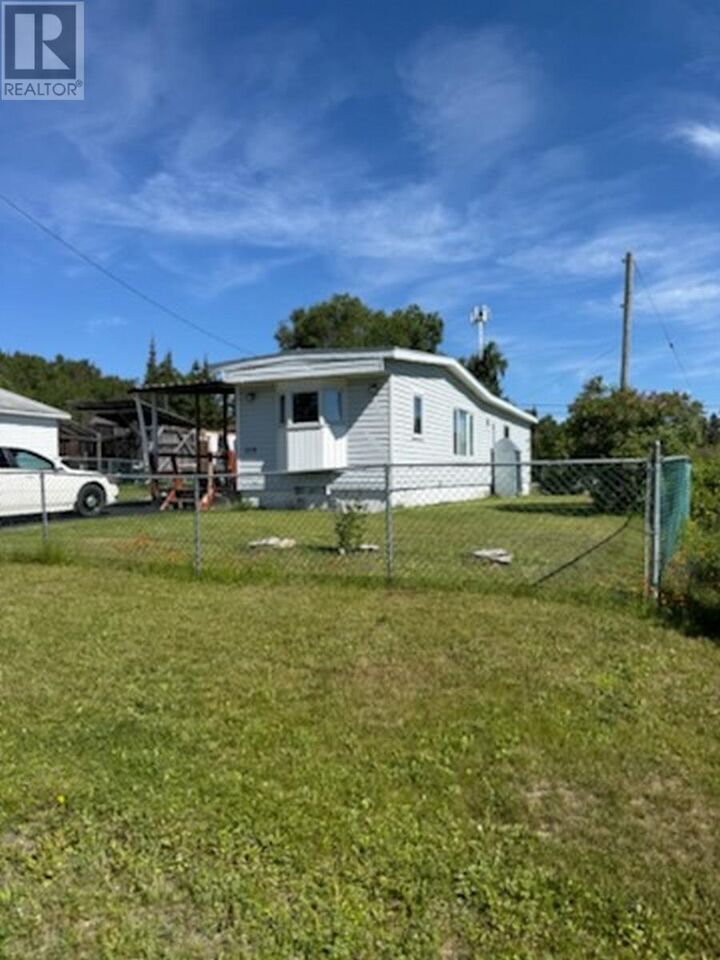 Property Photo: 319 Walker St ON P0T 2S0