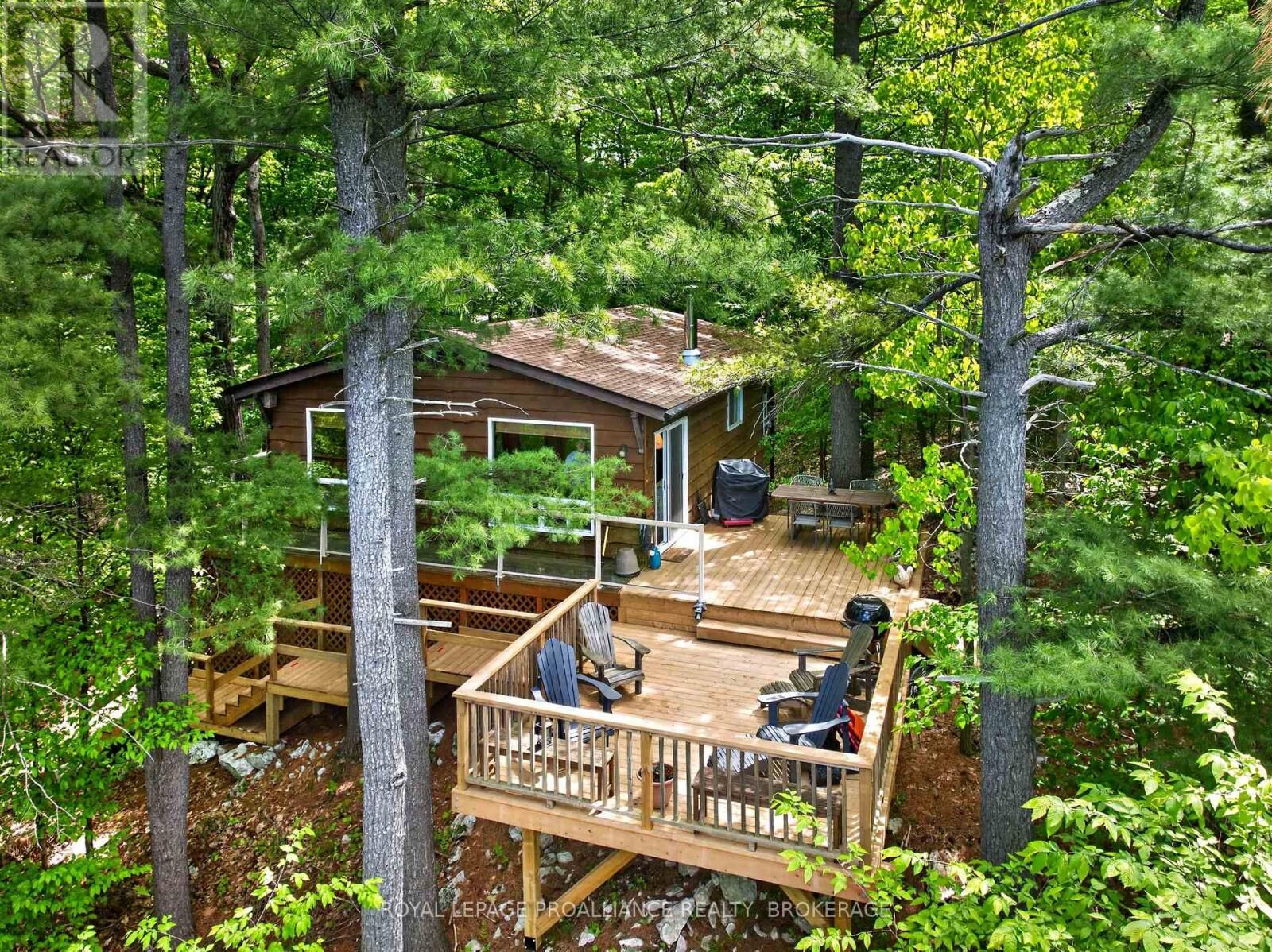 Property Photo:  450 Brooks Point Road  ON K0G 1E0 