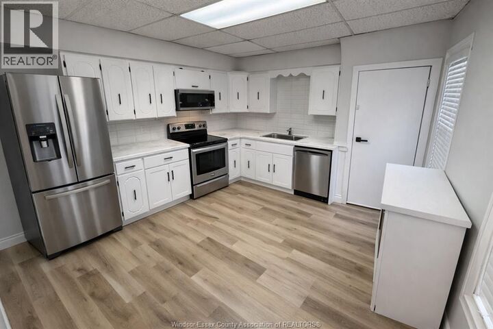 Property Photo:  454 Vera Place  ON N9A 5W3 
