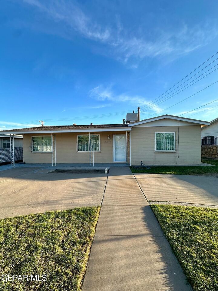 Property Photo:  7566 Matamoros Drive  TX 79915 